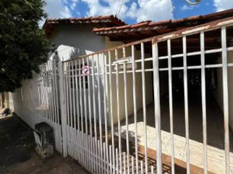 Foto 1 de 31: Casa em leilão em Iporá - GO, bairro São José — Casa - Iporá - GO