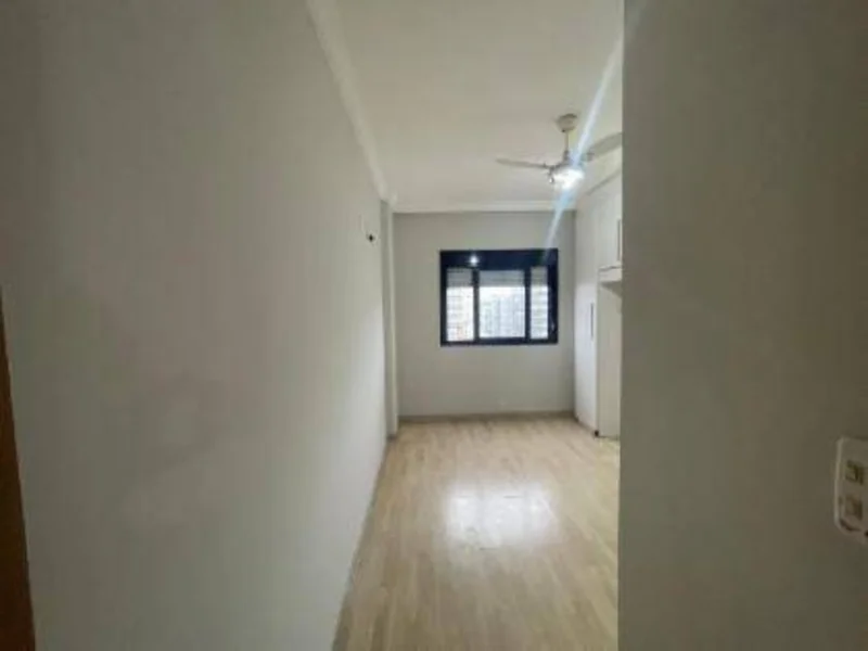 Foto 12 de 26: Apartamento em leilão em Praia Grande - SP, bairro Canto do Forte — Apartamento - Praia Grande - SP