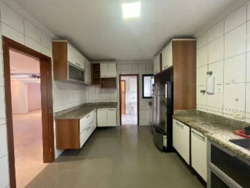 Foto 15 de 26: Apartamento em leilão em Praia Grande - SP, bairro Canto do Forte — Apartamento - Praia Grande - SP