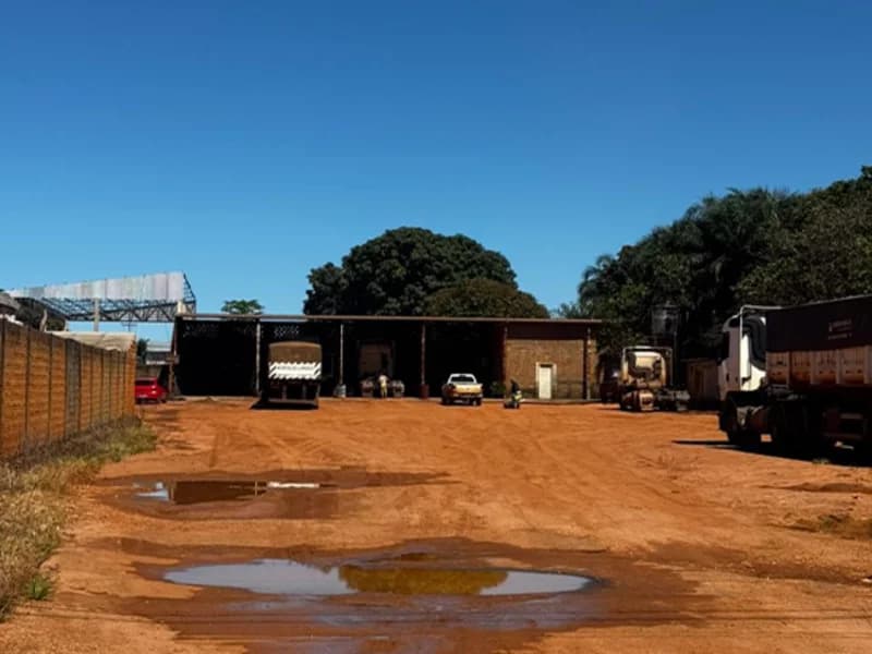 Foto 3 de 6: Comercial em leilão em Querência - MT, bairro Setor Industrial Ii — Prédio - Querência - MT