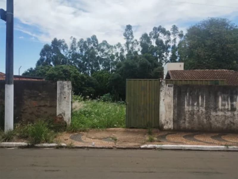 Foto 2 de 7: Terreno em leilão em Leme - SP, bairro Centro — Terreno - Leme - SP