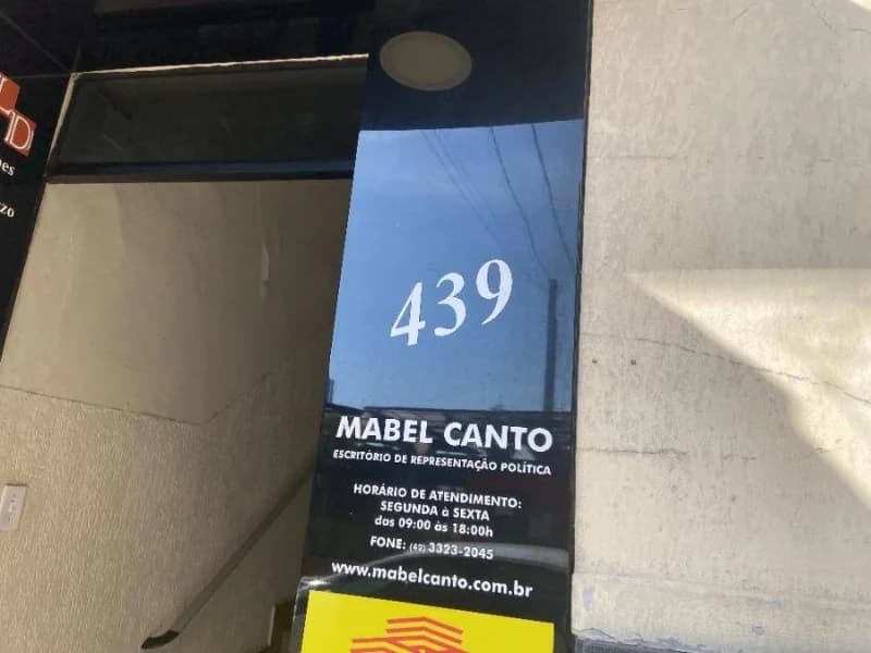 Foto 10 de 34: Comercial em leilão em Ponta Grossa - PR, bairro Centro — Sala comercial - Ponta Grossa - PR