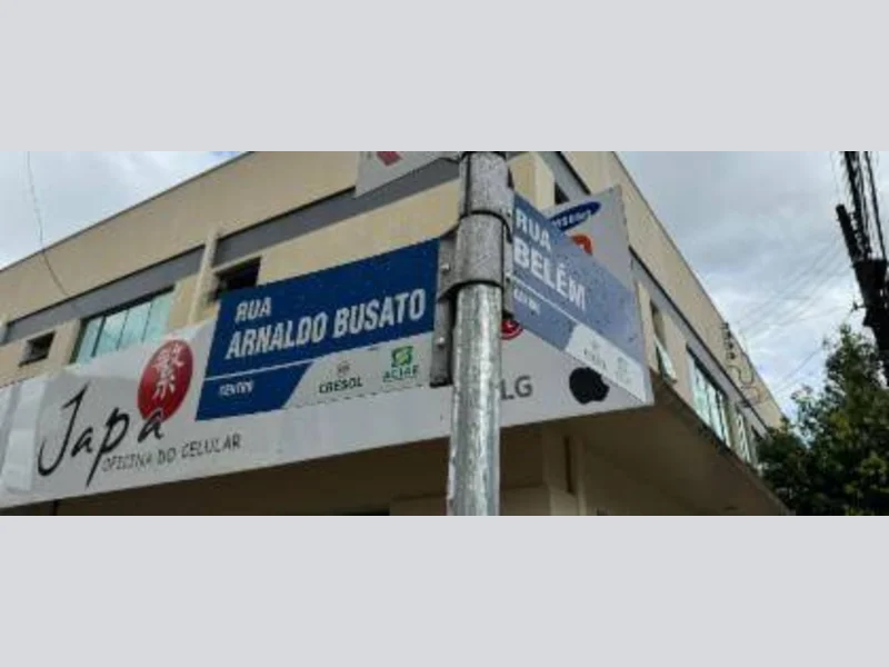 Foto 23 de 37: Comercial em leilão em Realeza - PR, bairro Centro — Sala - Realeza - PR