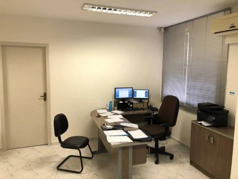 Foto 34 de 37: Comercial em leilão em Realeza - PR, bairro Centro — Sala - Realeza - PR