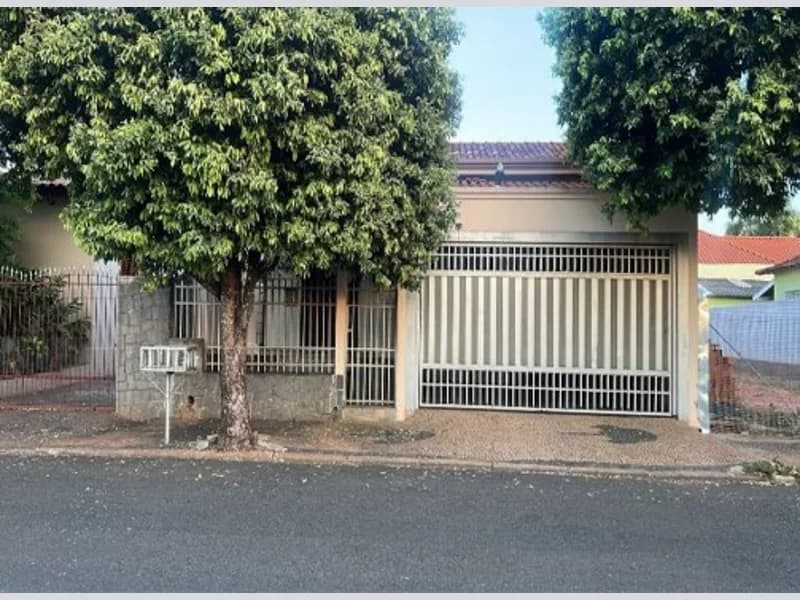 Foto 3 de 5: Casa em leilão em Tupã - SP, bairro Centro — Casa - Tupã - SP