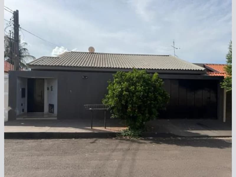 Foto 1 de 6: Casa em leilão em Ourinhos - SP, bairro Vila São José — Casa - Ourinhos - SP