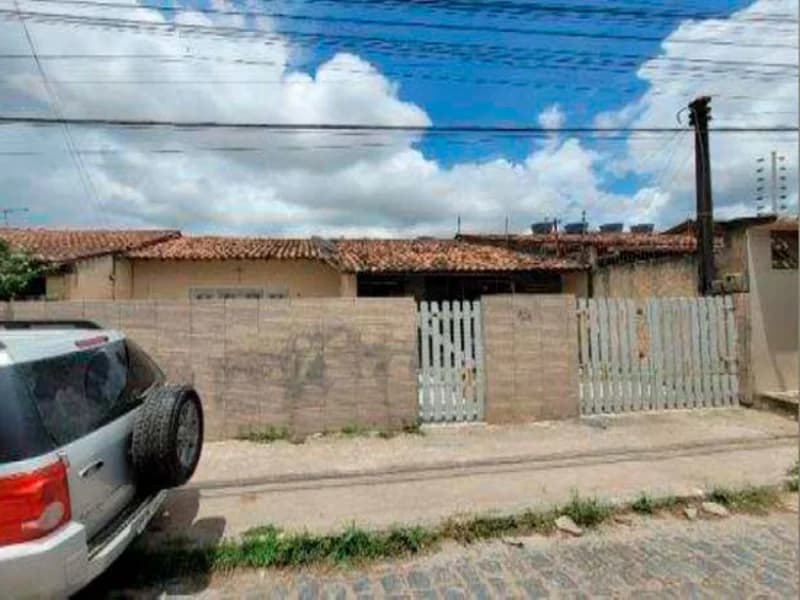 Foto 2 de 12: Casa em leilão em Gravatá - PE, bairro Prado — Casa - Gravatá - PE