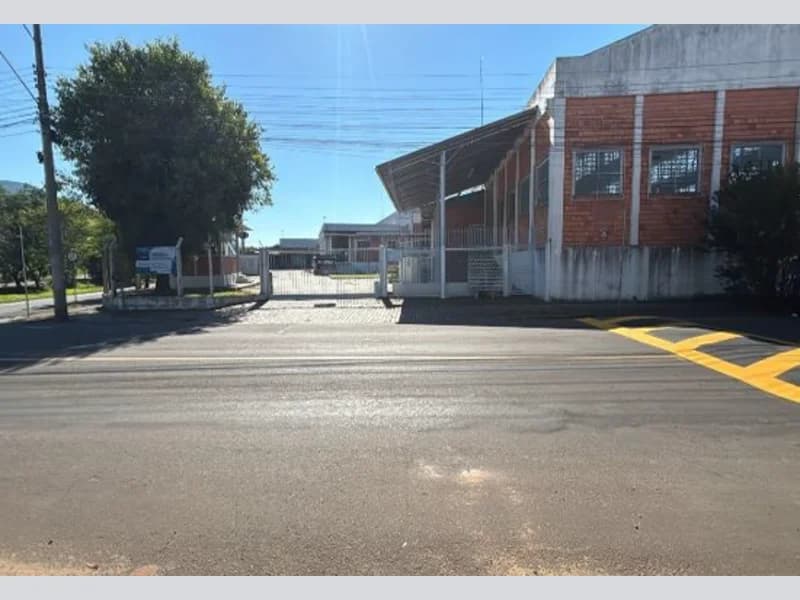 Foto 1 de 5: Comercial em leilão em Sapiranga - RS, bairro São Jacó — Predio Comercial - Sapiranga/RS