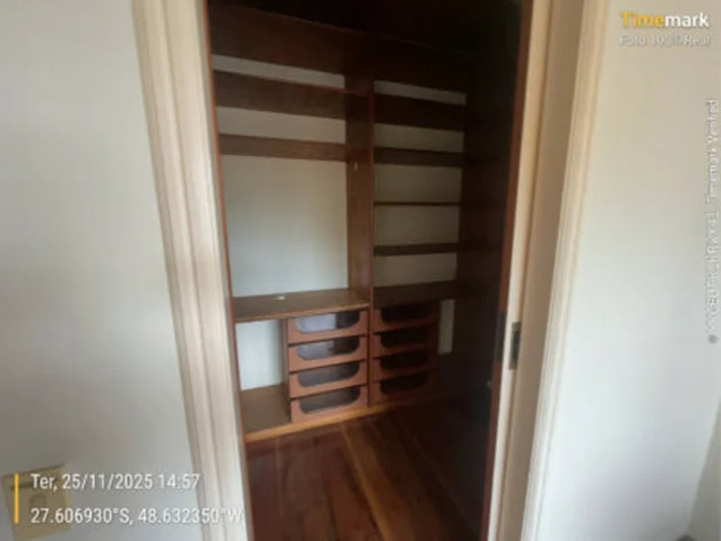 Foto 5 de 50: Casa em leilão em São José - SC, bairro Praia Comprida — Casa - São José - SC