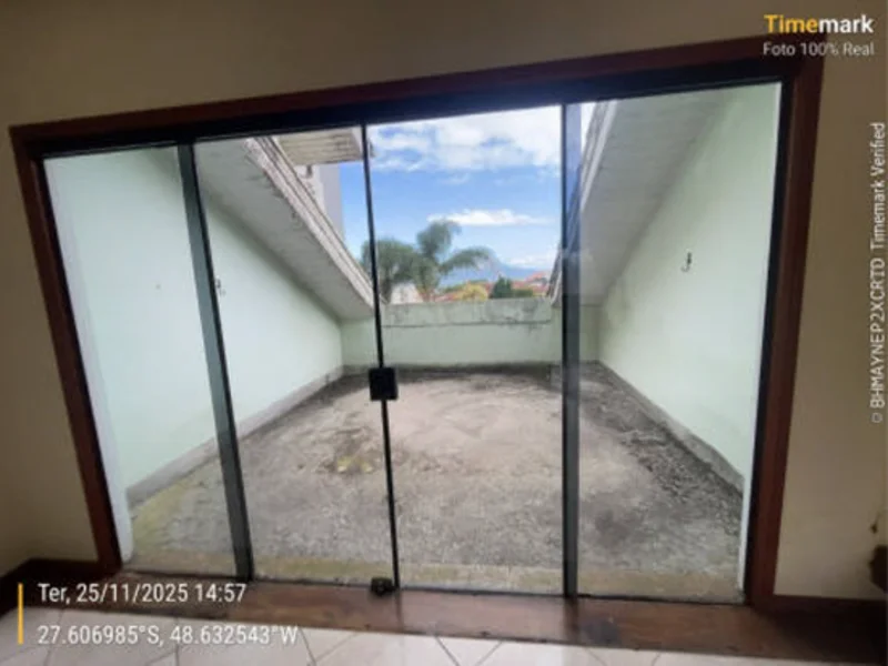 Foto 7 de 50: Casa em leilão em São José - SC, bairro Praia Comprida — Casa - São José - SC