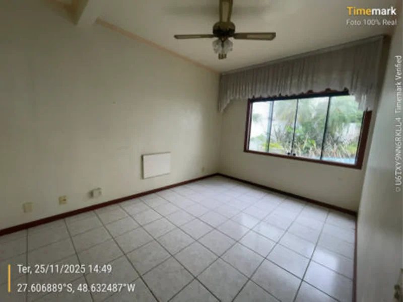 Foto 15 de 50: Casa em leilão em São José - SC, bairro Praia Comprida — Casa - São José - SC