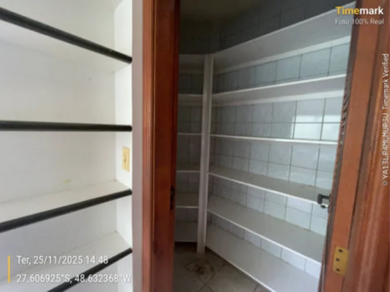 Foto 20 de 50: Casa em leilão em São José - SC, bairro Praia Comprida — Casa - São José - SC