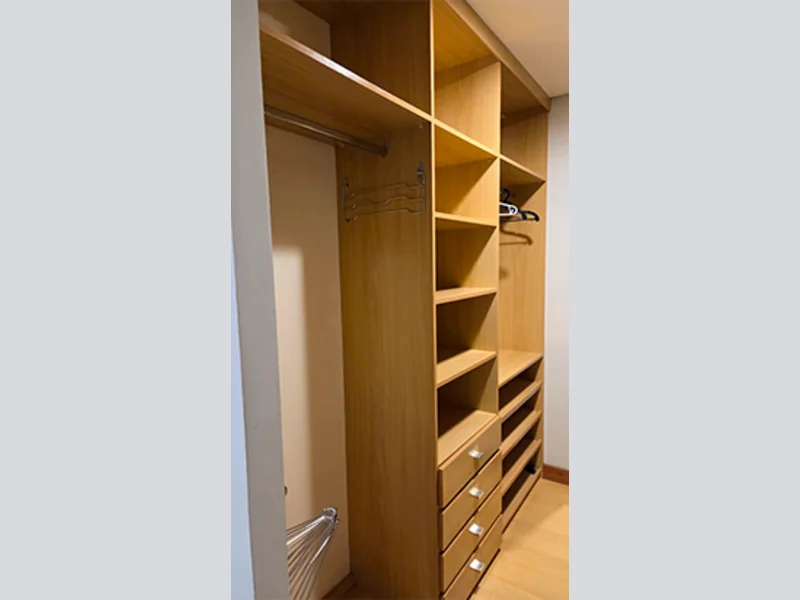 Foto 16 de 21: Apartamento em leilão em Porto Alegre - RS, bairro Moinhos de Vento — Apartamento e Vaga de Garagem - Porto Alegre - RS