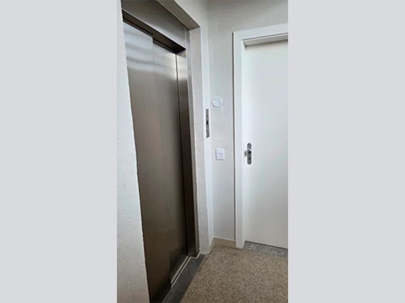 Foto 6 de 21: Apartamento em leilão em Porto Alegre - RS, bairro Moinhos de Vento — Apartamento e Vaga de Garagem - Porto Alegre - RS