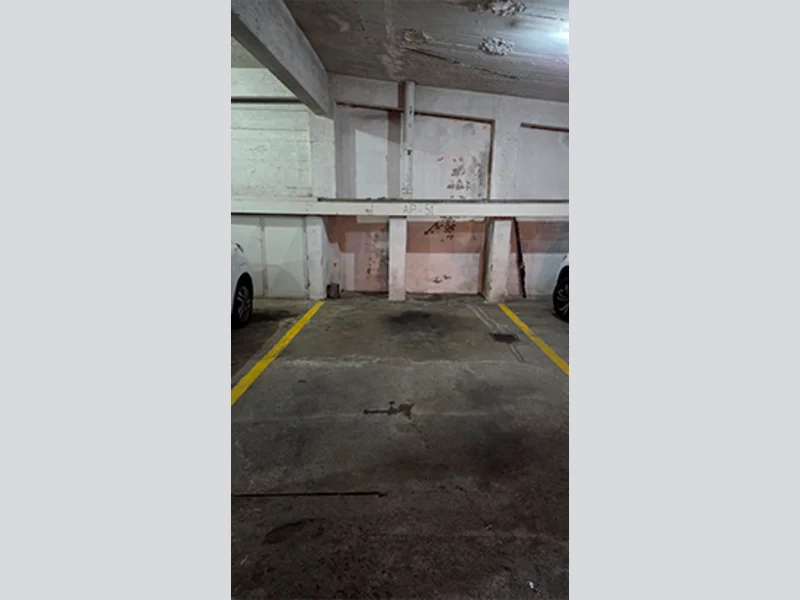 Foto 21 de 21: Apartamento em leilão em Porto Alegre - RS, bairro Moinhos de Vento — Apartamento e Vaga de Garagem - Porto Alegre - RS