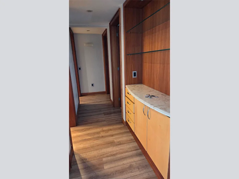 Foto 14 de 21: Apartamento em leilão em Porto Alegre - RS, bairro Moinhos de Vento — Apartamento e Vaga de Garagem - Porto Alegre - RS