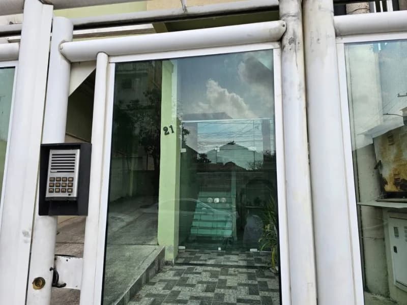 Foto 3 de 6: Comercial em leilão em Rio De Janeiro - RJ, bairro Cascadura — Loja - Rio de Janeiro - RJ