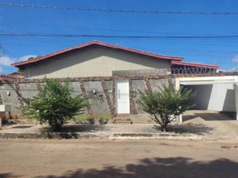 Foto 1 de 16: Casa em leilão em Edéia - GO, bairro Setor Alegrete — Casa - Edéia - GO