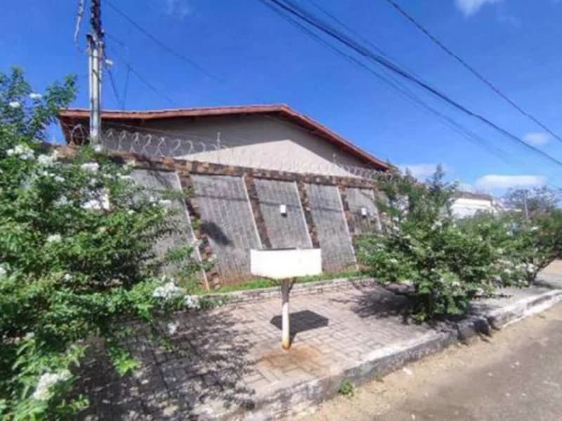 Foto 3 de 16: Casa em leilão em Edéia - GO, bairro Setor Alegrete — Casa - Edéia - GO