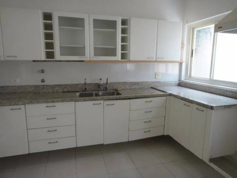 Foto 4 de 9: Casa em leilão em São Paulo - SP, bairro Interlagos — Casa - São Paulo - SP