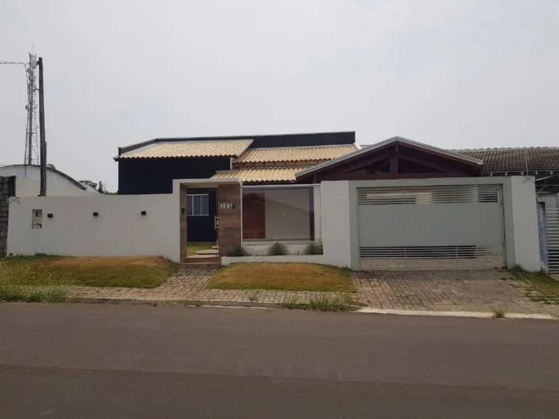 Foto 4 de 16: Casa em leilão em Juara - MT, bairro Centro — Casa - Juara - MT