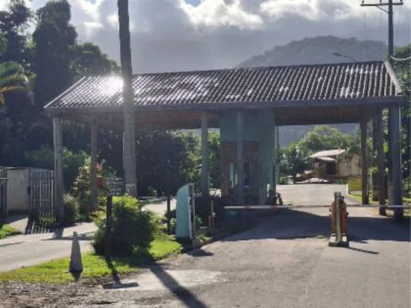 Foto 1 de 7: Terreno em leilão em Caraguatatuba - SP, bairro Massaguacu — Terreno - Caraguatatuba - SP