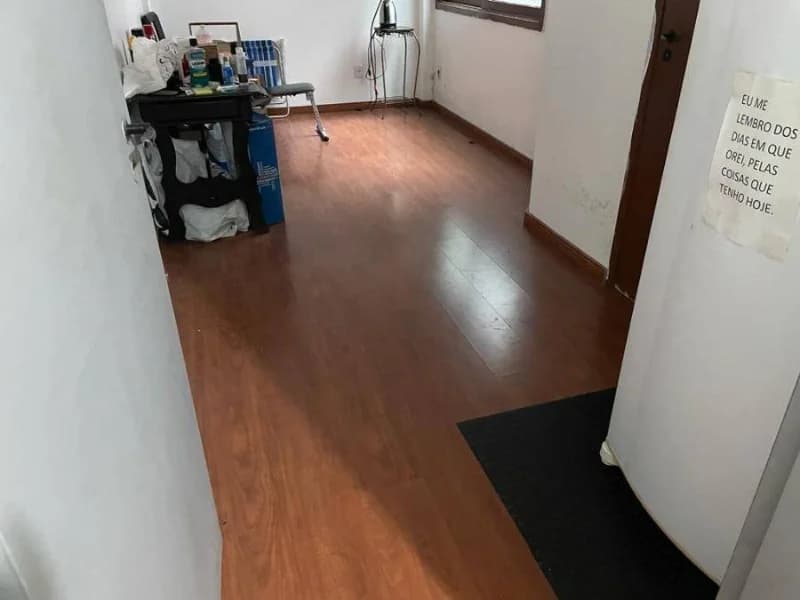 Foto 11 de 23: Comercial em leilão em Pelotas - RS, bairro Centro — Sala - Pelotas - RS