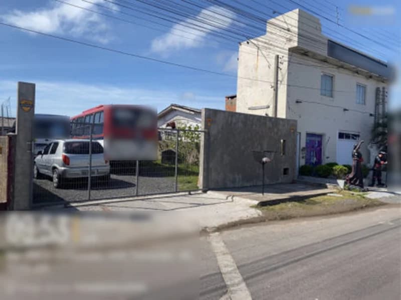 Foto 1 de 6: Comercial em leilão em Tramandaí - RS, bairro Indianópolis — Prédio - Tramandaí - RS