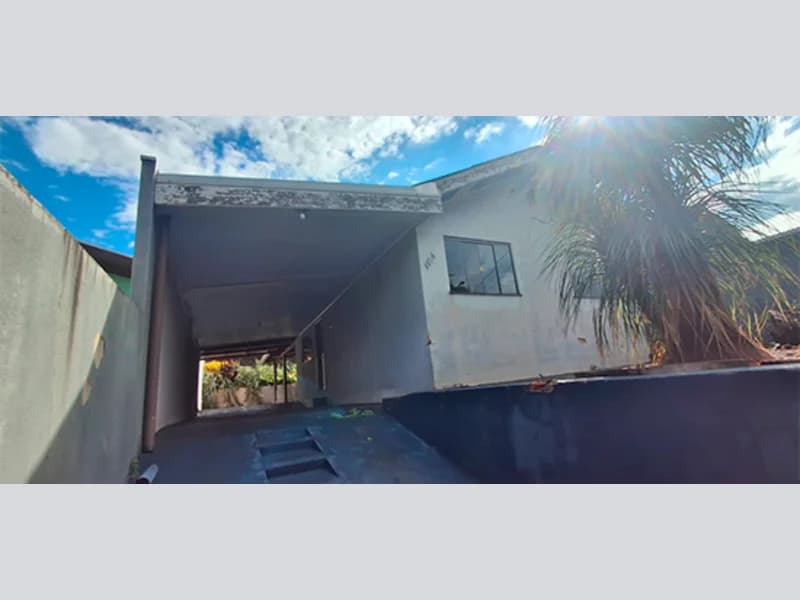 Foto 1 de 24: Casa em leilão em Cornélio Procópio - PR, bairro Jardim Primavera — Casa - Cornélio Procópio - PR