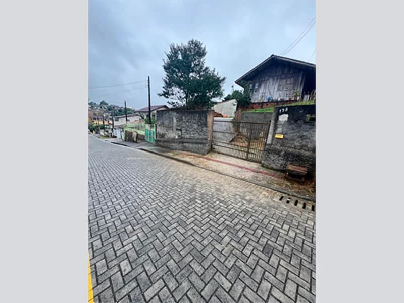 Foto 2 de 6: Casa em leilão em Joinville - SC, bairro Itaum — Casa - Joinville - SC