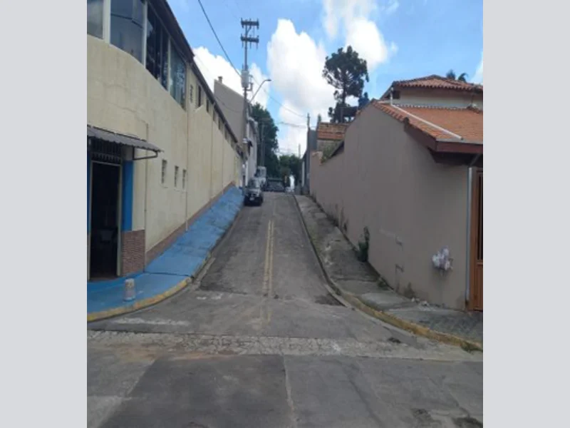 Foto 6 de 9: Casa em leilão em Jacareí - SP, bairro Loteamento Cidade Salvador — Casa - Jacareí - SP