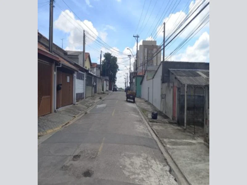 Foto 3 de 9: Casa em leilão em Jacareí - SP, bairro Loteamento Cidade Salvador — Casa - Jacareí - SP