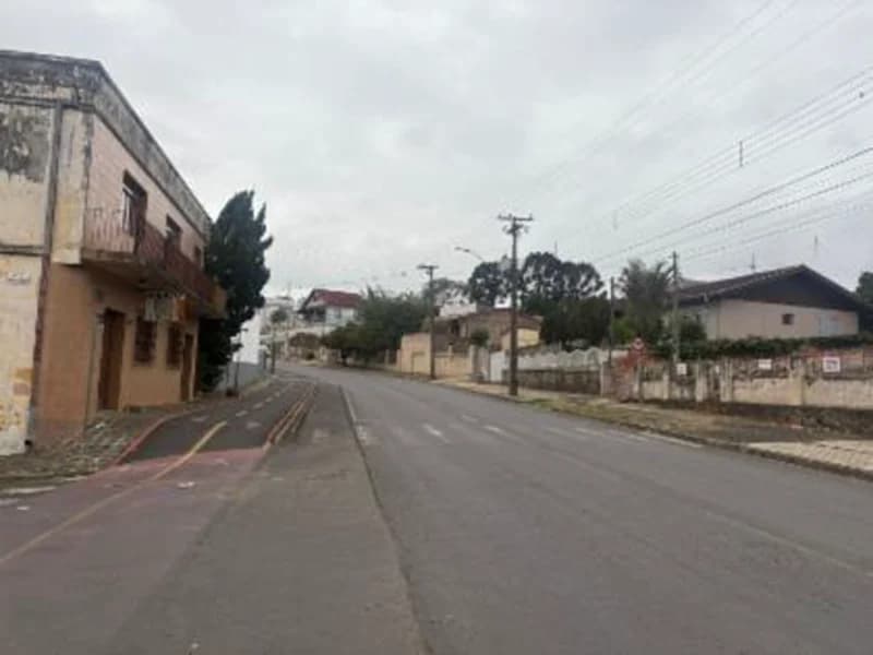 Foto 5 de 5: Casa em leilão em Irati - PR, bairro Canisianas — Casa - Irati - PR