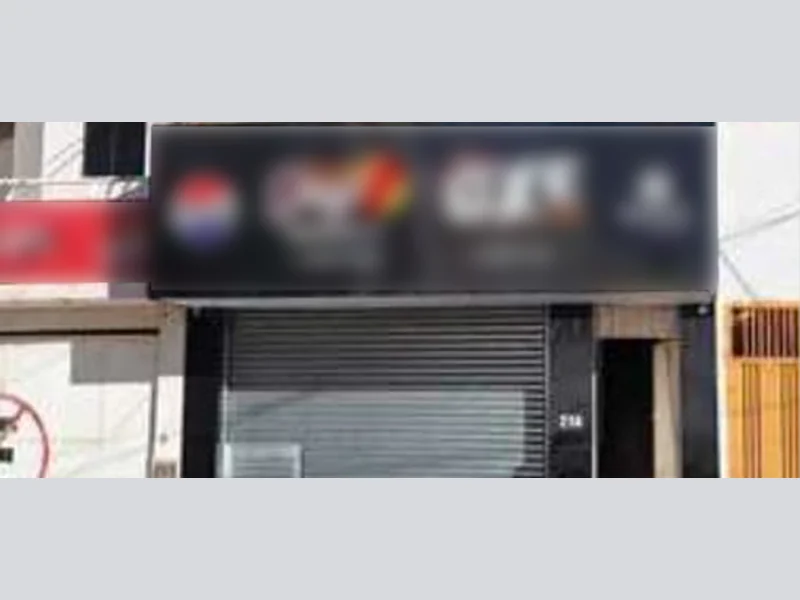 Foto 1 de 5: Comercial em leilão em Irecê - BA, bairro Centro — Prédio - Irecê - BA