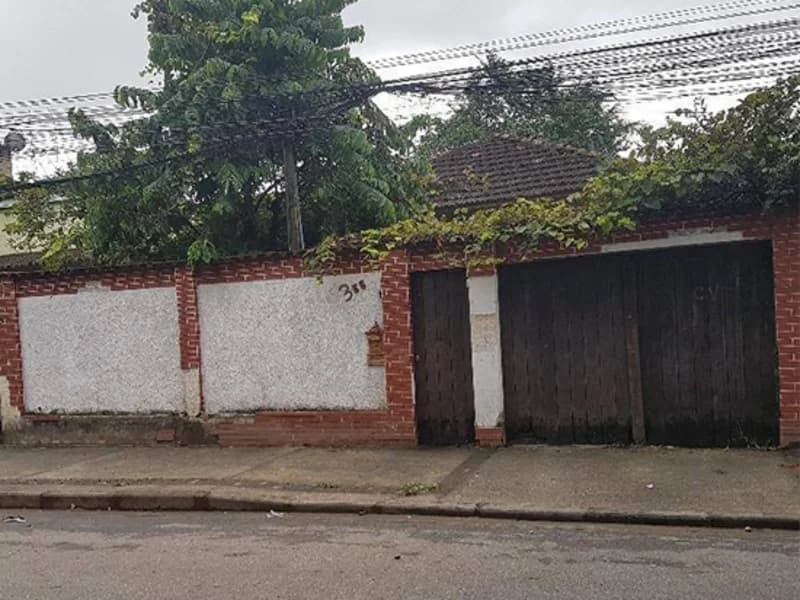 Foto 1 de 13: Casa em leilão em Rio De Janeiro - RJ, bairro Anchieta — Casa - Rio de Janeiro - RJ