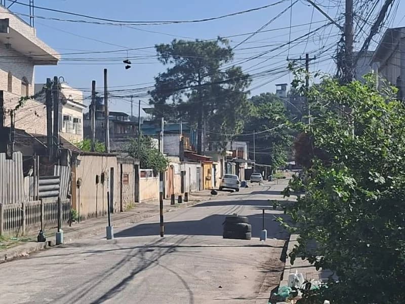 Foto 8 de 13: Casa em leilão em Rio De Janeiro - RJ, bairro Anchieta — Casa - Rio de Janeiro - RJ