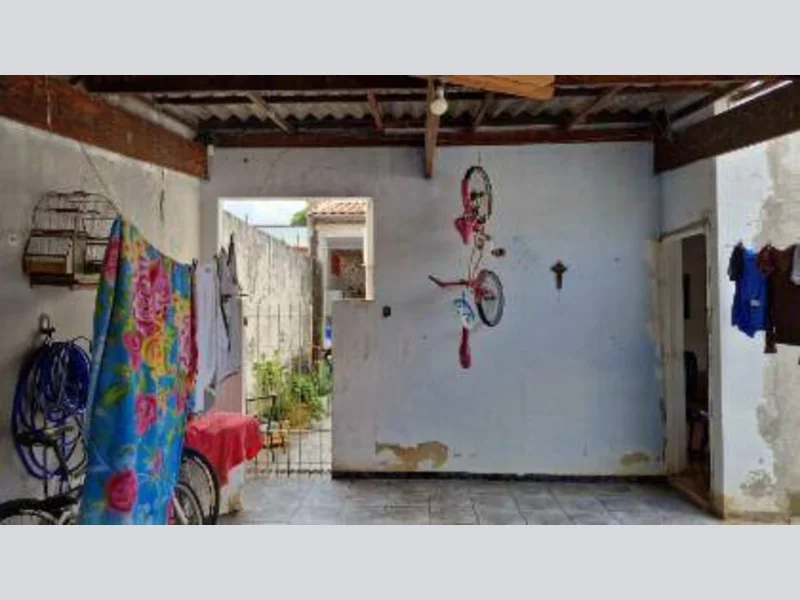 Foto 11 de 13: Casa em leilão em Cachoeira Paulista - SP, bairro Vila Carmem — Casa - Cachoeira Paulista - SP