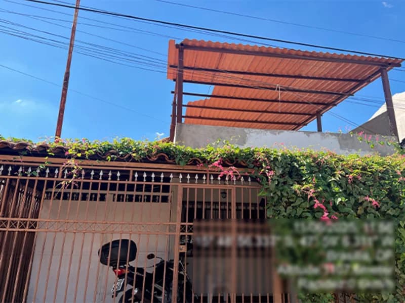 Foto 1 de 5: Casa em leilão em Brasília - DF, bairro Guará — Casa - Brasília - DF