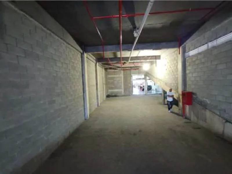Foto 4 de 10: Comercial em leilão em Nova Iguaçu - RJ, bairro Centro — Loja - Nova Iguaçu - RJ