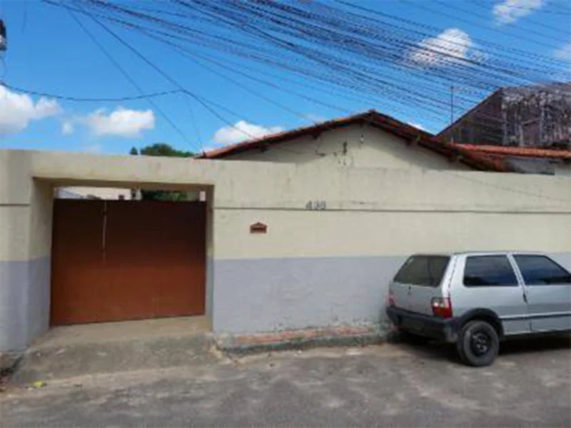 Foto 1 de 42: Casa em leilão em Fortaleza - CE, bairro Guajeru — Casa - Fortaleza - CE