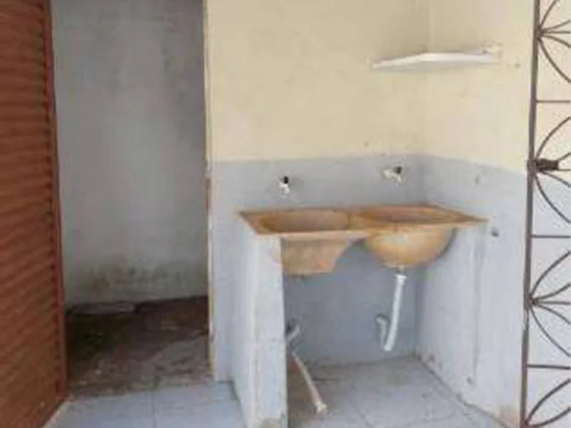 Foto 2 de 42: Casa em leilão em Fortaleza - CE, bairro Guajeru — Casa - Fortaleza - CE
