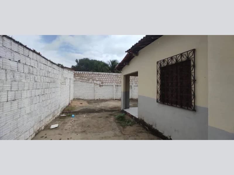 Foto 30 de 42: Casa em leilão em Fortaleza - CE, bairro Guajeru — Casa - Fortaleza - CE