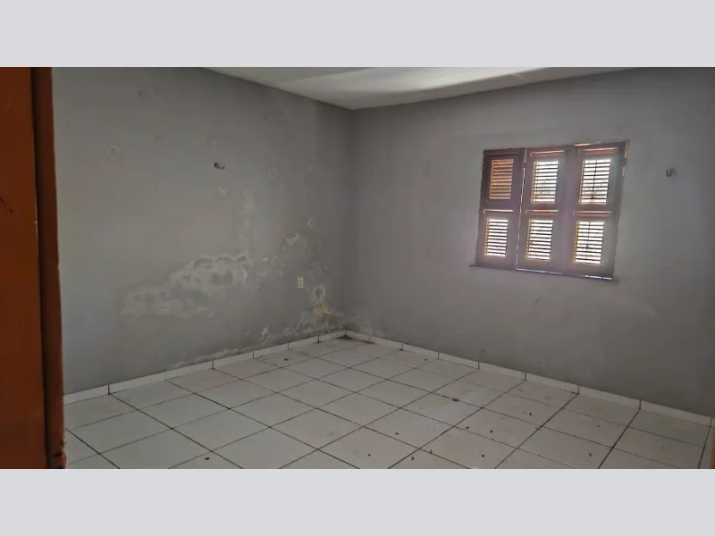 Foto 33 de 42: Casa em leilão em Fortaleza - CE, bairro Guajeru — Casa - Fortaleza - CE