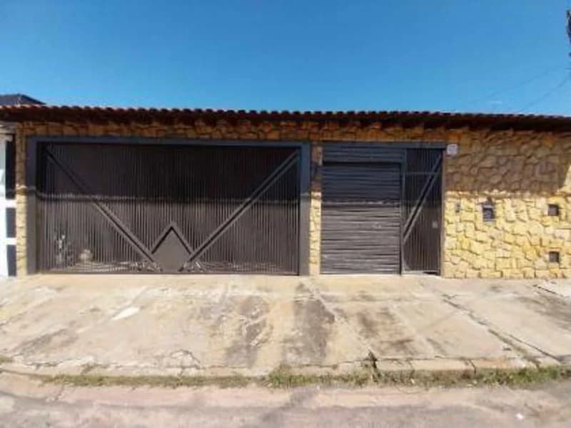 Foto 1 de 9: Casa em leilão em Bauru - SP, bairro Parque Alto Sumare — Casa - Bauru - SP