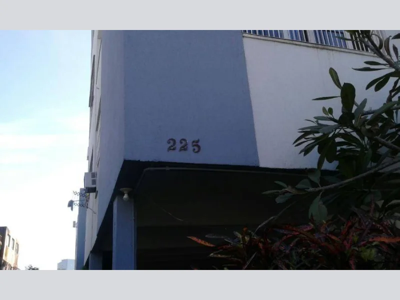 Foto 2 de 13: Apartamento em leilão em Porto Alegre - RS, bairro Cristal — Apartamento - Porto Alegre - RS