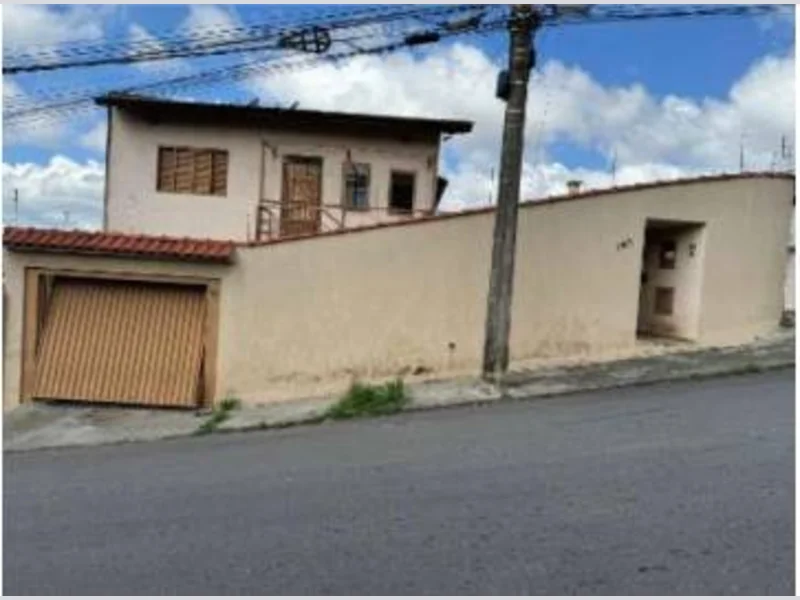 Foto 1 de 7: Casa em leilão em Poços De Caldas - MG — Casa - Poços de Caldas - MG