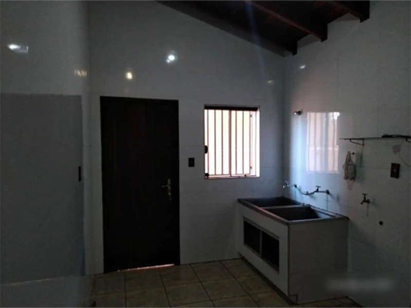 Foto 25 de 71: Casa em leilão em Dourados - MS, bairro Vila Planalto — Casa - Dourados - MS