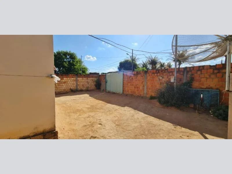 Foto 22 de 45: Casa em leilão em Urucuia - MG, bairro Rutilante — Casa - Urucuia - MG