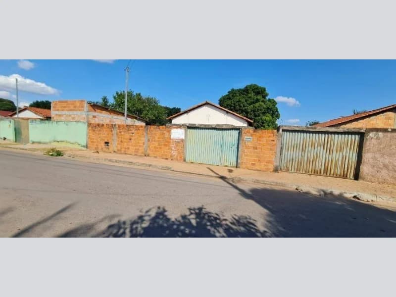 Foto 31 de 45: Casa em leilão em Urucuia - MG, bairro Rutilante — Casa - Urucuia - MG
