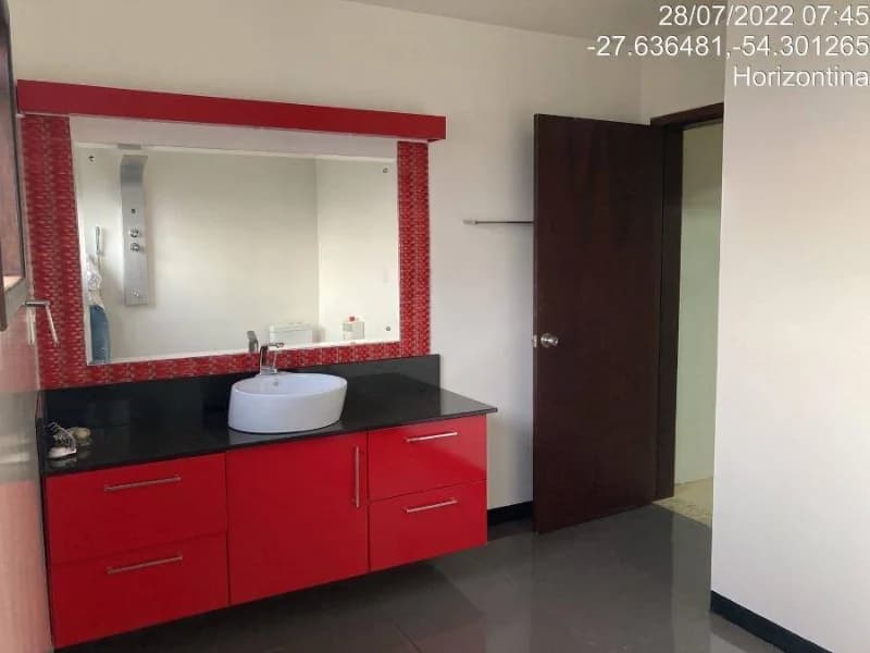 Foto 1 de 34: Casa em leilão em Alvorada - RS — Casa - Horizontina - RS